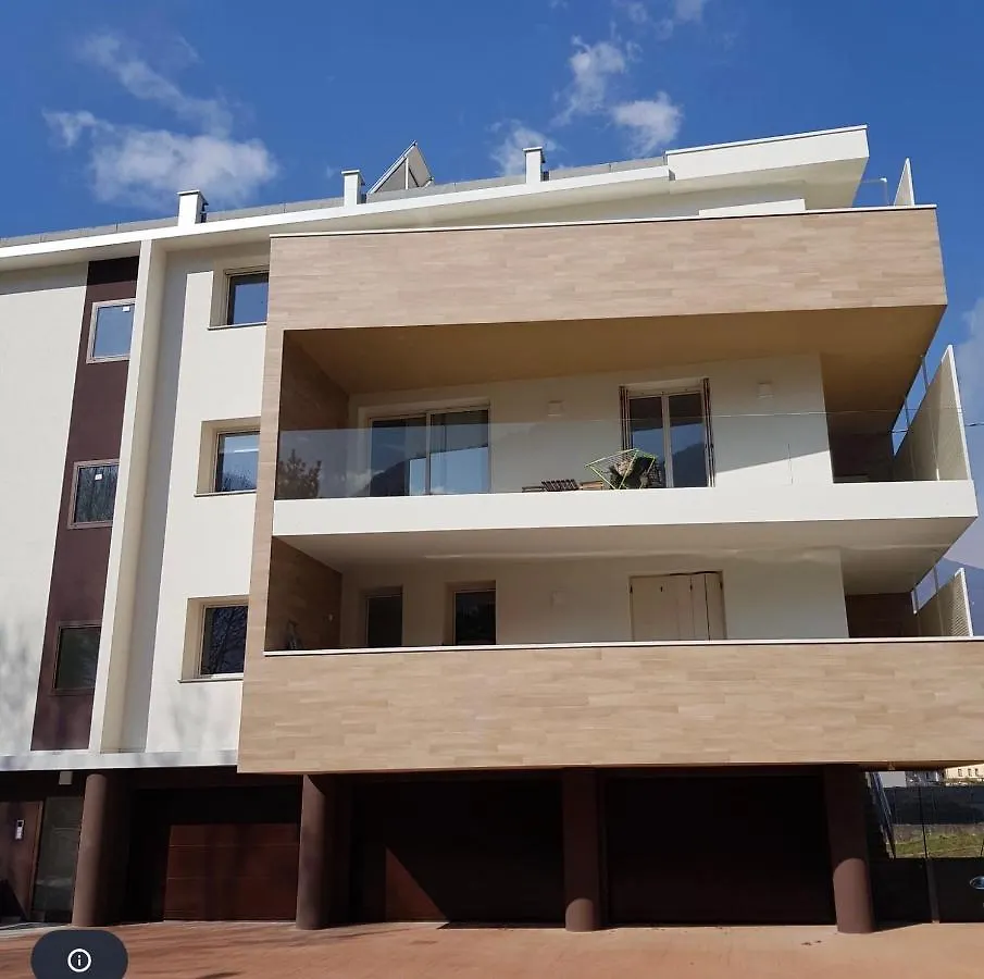 Pisogne New Apartment بيت للعطل