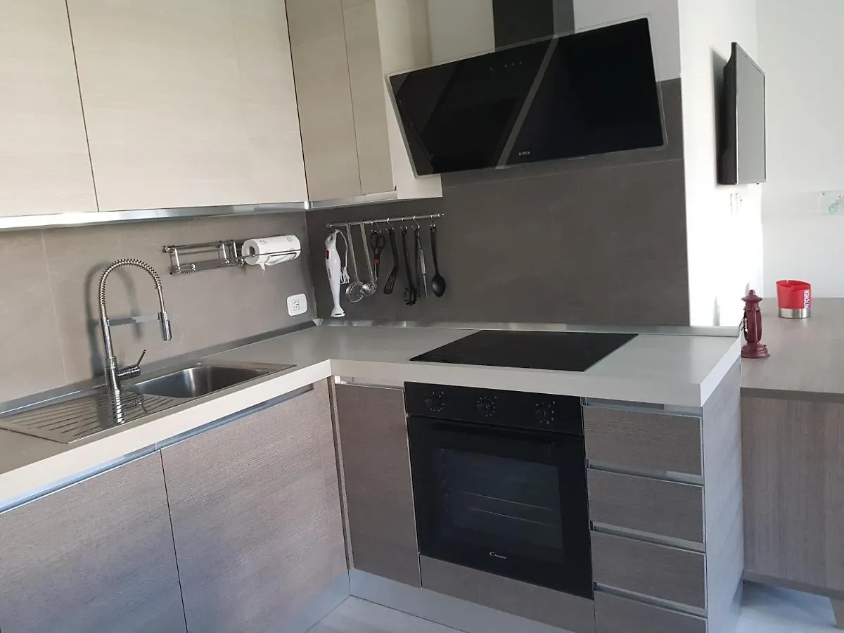 別荘 Pisogne New Apartment